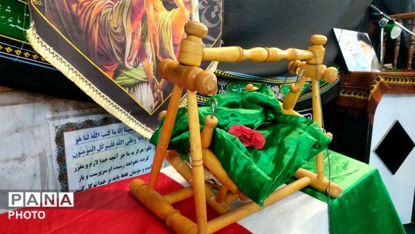 مراسم شیر خوارگان حسینی در مسجد حضرت علی علیه السلام 