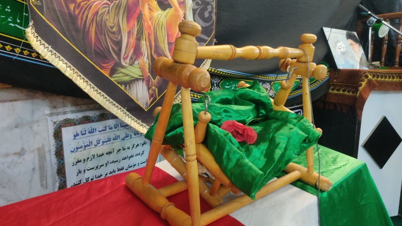 مراسم شیر خوارگان حسینی در مسجد حضرت علی علیه السلام 