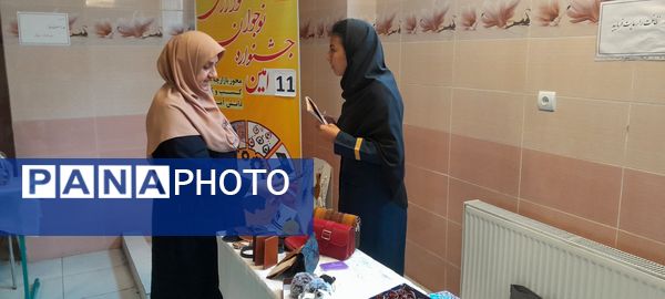 جشنواره نوجوان خوارزمی تلفیقی از علم و عمل در دبیرستان استعدادهای درخشان فرزانگان ملارد