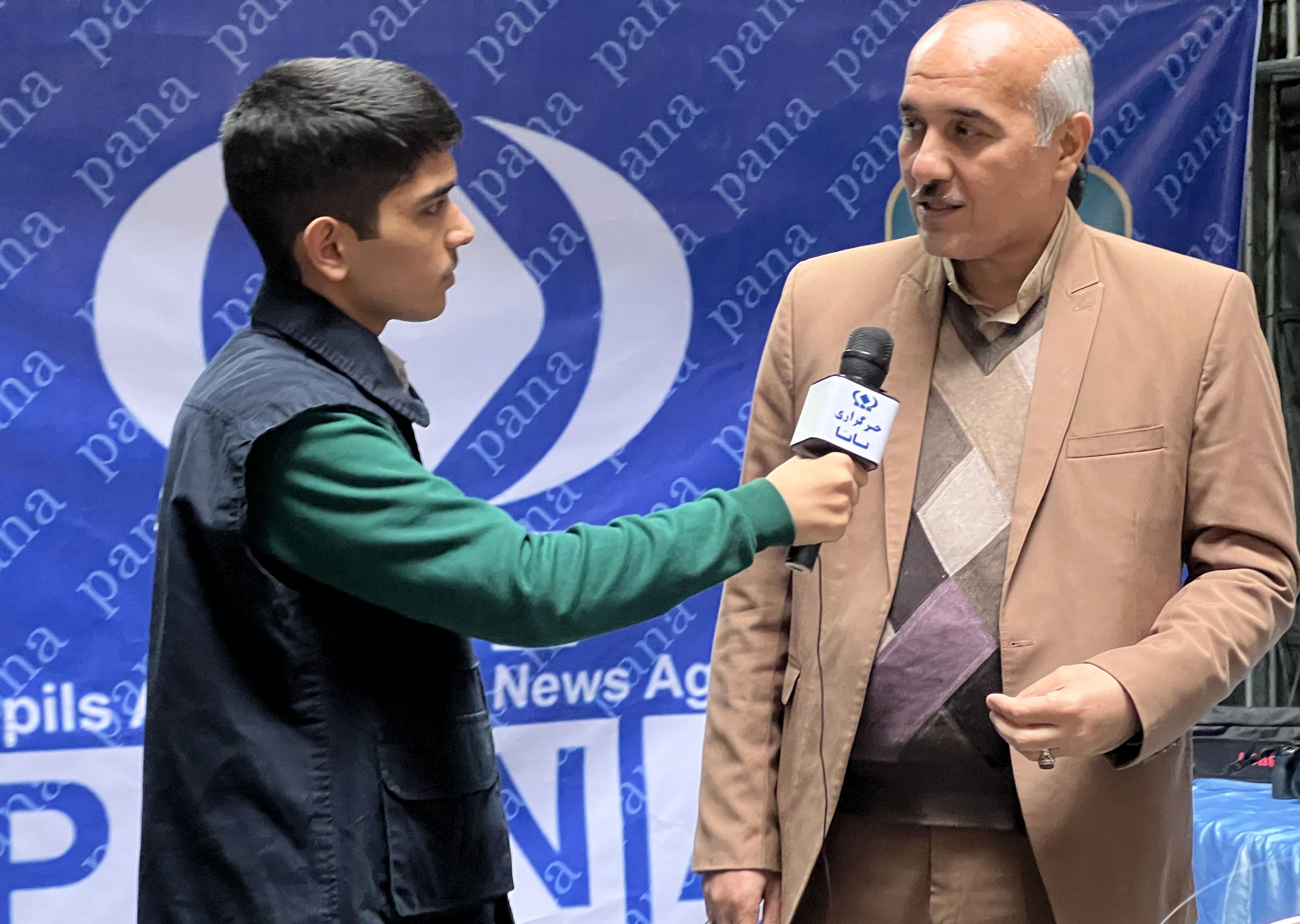 مدیریت ما باید بر اساس روایت باشد