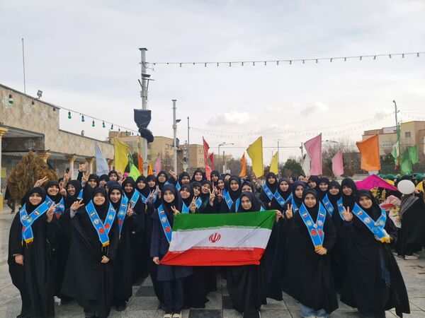 پیشتازان، ضربان پرشور ۲۲ بهمن شدند