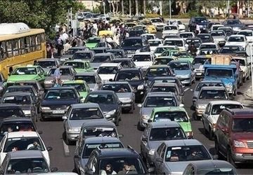 ترافیک پر حجم و سنگین در معابر و بزرگراه‌های پایتخت