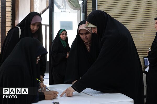 مسابقات قرآن، عترت و نماز دختران در دارالقرآن اسلامشهر