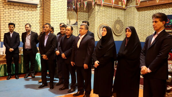 نمایشگاه فرهنگی ـ آموزشی «ایرانمون» در دبستان شهید باهنر