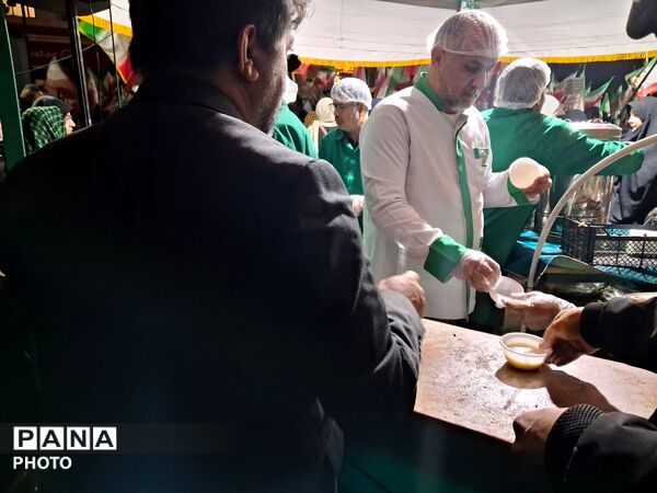 خدمات رسانی موکب های مردمی حسینه فضل نیشابور