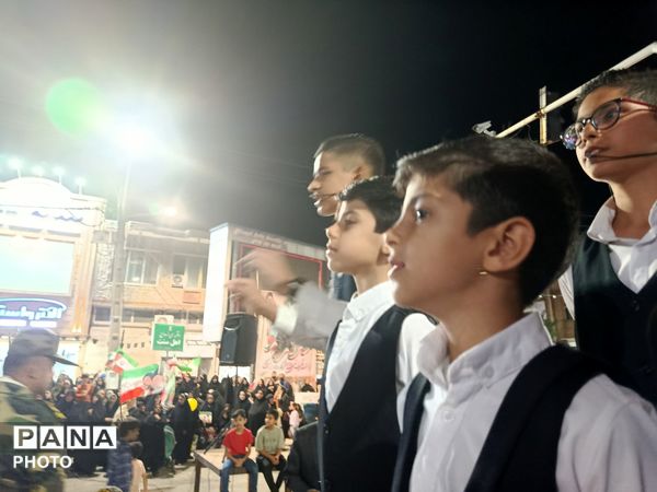 تداوم حضور پرشور مردم سرخس در تجمعات شبانه مردمی در آستانه میلاد امام رضا«ع»
