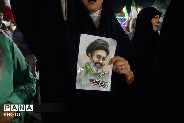 اجتماعات شهروندان فاز چهار اندیشه در میدان شهدای گمنام