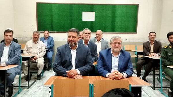 آیین زنگ مهر در دبیرستان «ذبیح‌الله هوشیار» ناحیه ۱ مشهد 