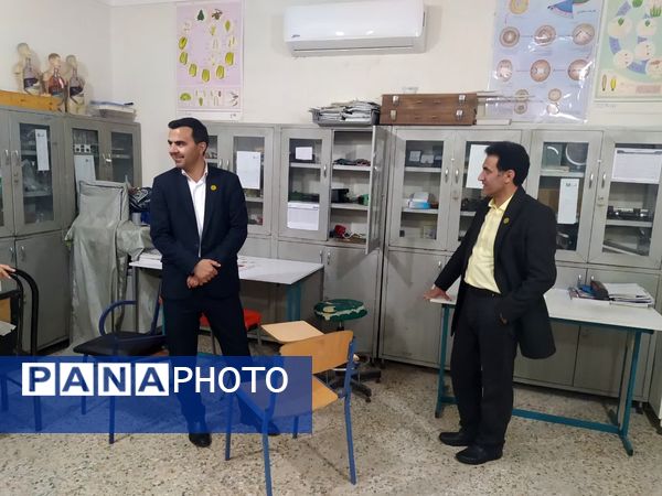  بازدید از دبیرستان‌های دخترانه عشایری عفاف و شبانه‌روزی پسرانه عشایری فارس