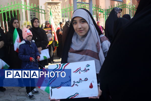 شکوه حضور مردم بوشهر در راهپیمایی ۲۲ بهمن