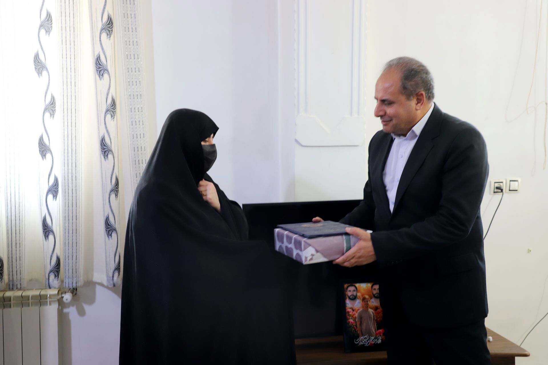 چراغ مدرسه را با نام شهدا روشن نگه می‌داریم