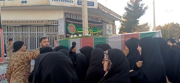 بدرقه شهدای گمنام در شهرستان کوهپایه 