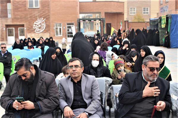 جلوه‌هایی از یادواره شهدا در دبستان استثنایی باغچه‌بان قم