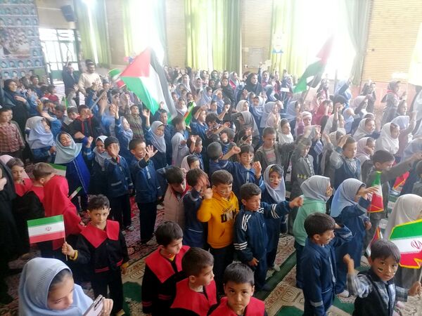 روز دانش آموز در دبستان شهید سید خلیل رضوی نیشابور