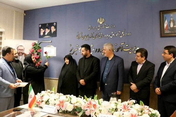 آیین سپاس معلم در آموزش و پرورش ناحیه ۴ تبریز