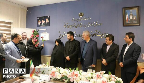 آیین سپاس معلم در آموزش و پرورش ناحیه ۴ تبریز