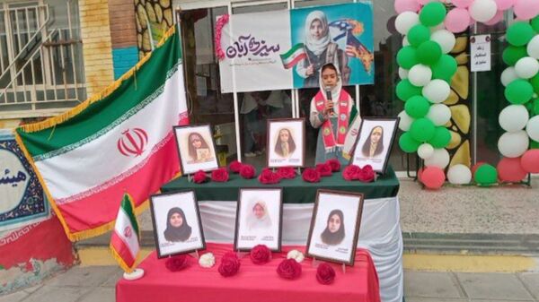 طلوع آگاهی در دل های کوچک؛ جشن روز دانش آموز در دبستان لطیفه