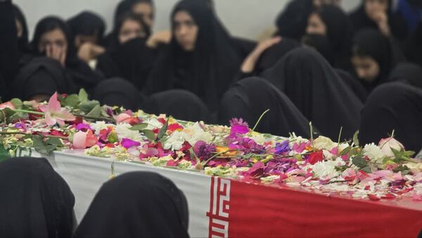 جلوه‌ای ماندگار از ارادت دانش‌آموزان بافق به شهدا