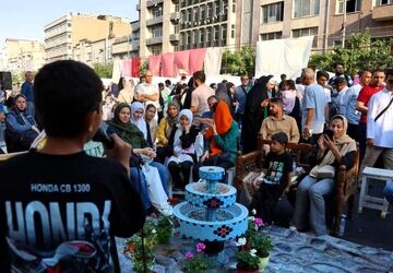 مهمانی کیلومتری غدیر در شهر بهمن