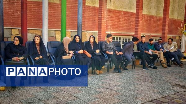  برگزاری سال تحصیلی دانش‌آموزان دبستان پسرانه الغدیر اشتهارد 