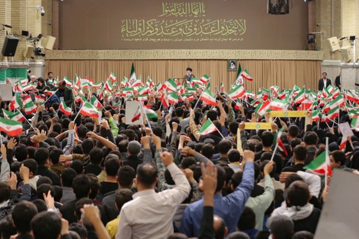 دیدار با رهبر معظم انقلاب، نقطه آغاز حرکت و شکفتن در مسیر زندگی‌ام بود