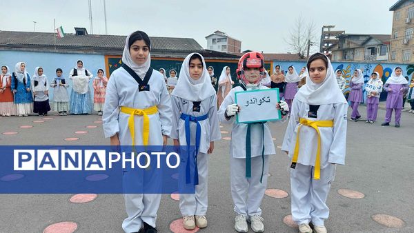برگزاری مسابقات بومی محلی به مناسبت روز مادر