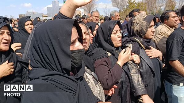 تشییع باشکوه پیکر پاک و مطهر شهید احسان اکبرزاده در نورآباد