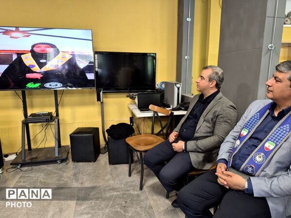 تقدیر از دانش‌آموزان غرفه‌های «بر مدار ایران» و دورهمی صمیمانه با مدیر سازمان دانش‌آموزی خراسان رضوی