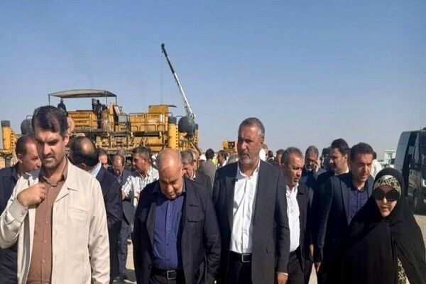 آزادراه کنارگذر غربی قم با مشارکت ۵۰ درصدی دولت و سرمایه‌گذار تا پایان سال به بهره‌برداری می‌رسد 