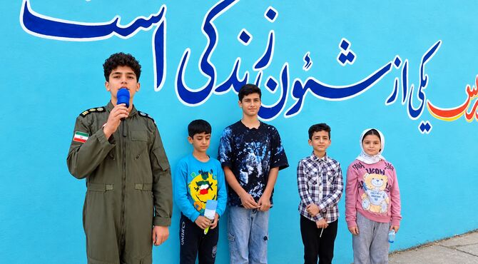 دانش‌آموزان جهادگر در طرح شهید عجمیان؛ مدرسه را برای مهر آماده کردند