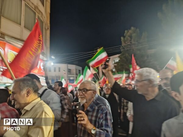 همه ایران یکصدا و یکدل در دفاع از لبنان