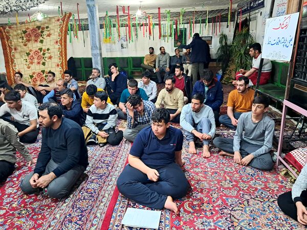 اعتکاف دانش‌آموزی در شهرستان عجب‌شیر