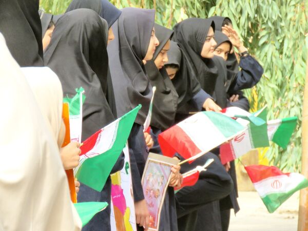 نواخته شدن زنگ مهر در مدارس شهرستان خلیل‌آباد 