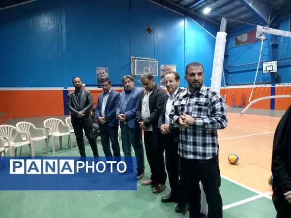بازدید مربیان کشوری والیبال از باشگاه نرجس شهر جعفریه قم