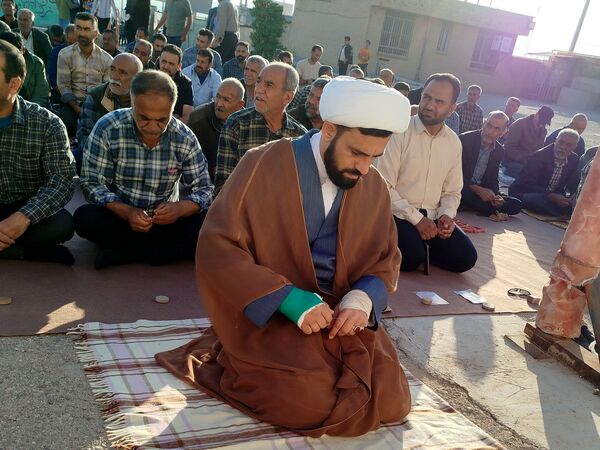 نماز عید فطر ۱۴۰۴ در روستای ظفرآباد شیراز اقامه شد