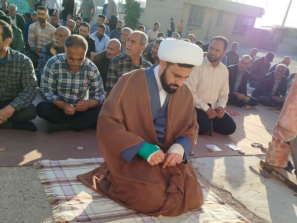 نماز عید فطر ۱۴۰۴ در روستای ظفرآباد شیراز اقامه شد