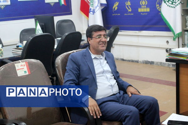 جلسه هم‌اندیشی کارکنان سازمان دانش‌آموزی استان بوشهر