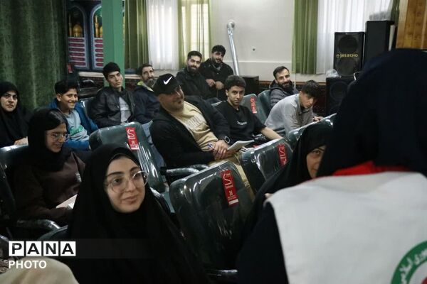 دومین کارگاه رایگان امداد و نجات در مسجد یا قمربنی هاشم(ع) کمالشهر کرج