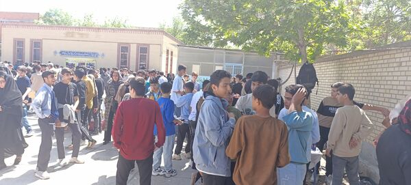 برپایی بازارچه در مدرسه ولیعصر آشخانه 
