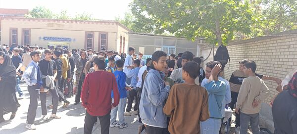 برپایی بازارچه در مدرسه ولیعصر آشخانه 