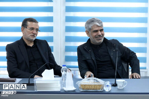 نشست فراکسیون فرهنگیان مجلس با وزیر آموزش و پرورش