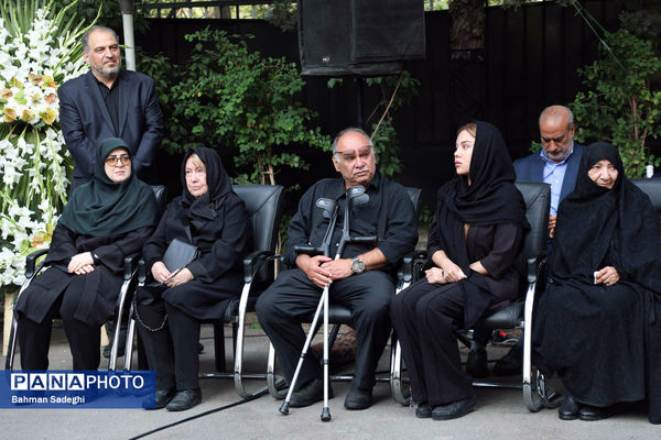 مراسم تشییع پیکر رئیس مجمع خیرین مدرسه‌ساز