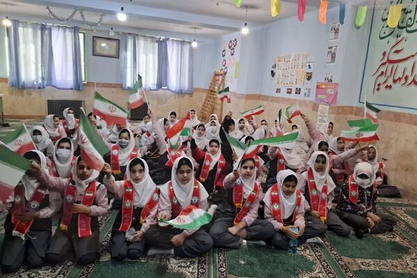 فیروزکوه میزبان طرح «لاله‌های روشن» کاشت نمادین گل به یاد شهدا