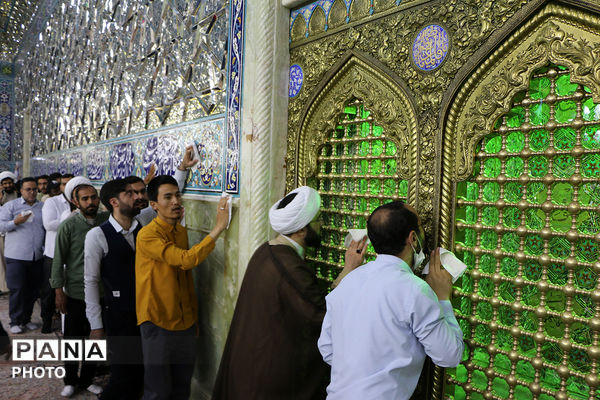 جشن ازدواج طلبگی ۲۰۰ زوج در حرم حضرت معصومه(س)