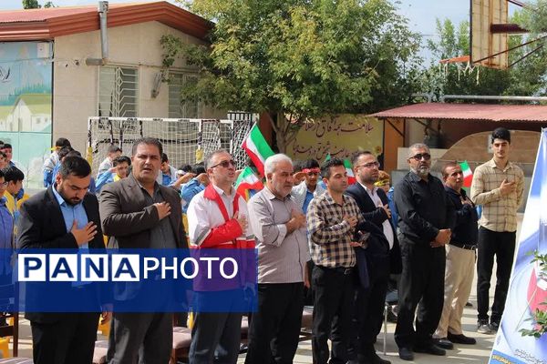 جشن عاطفه‌ها جشن همدلی دانش آموزان با دیگر کودکان نیازمند