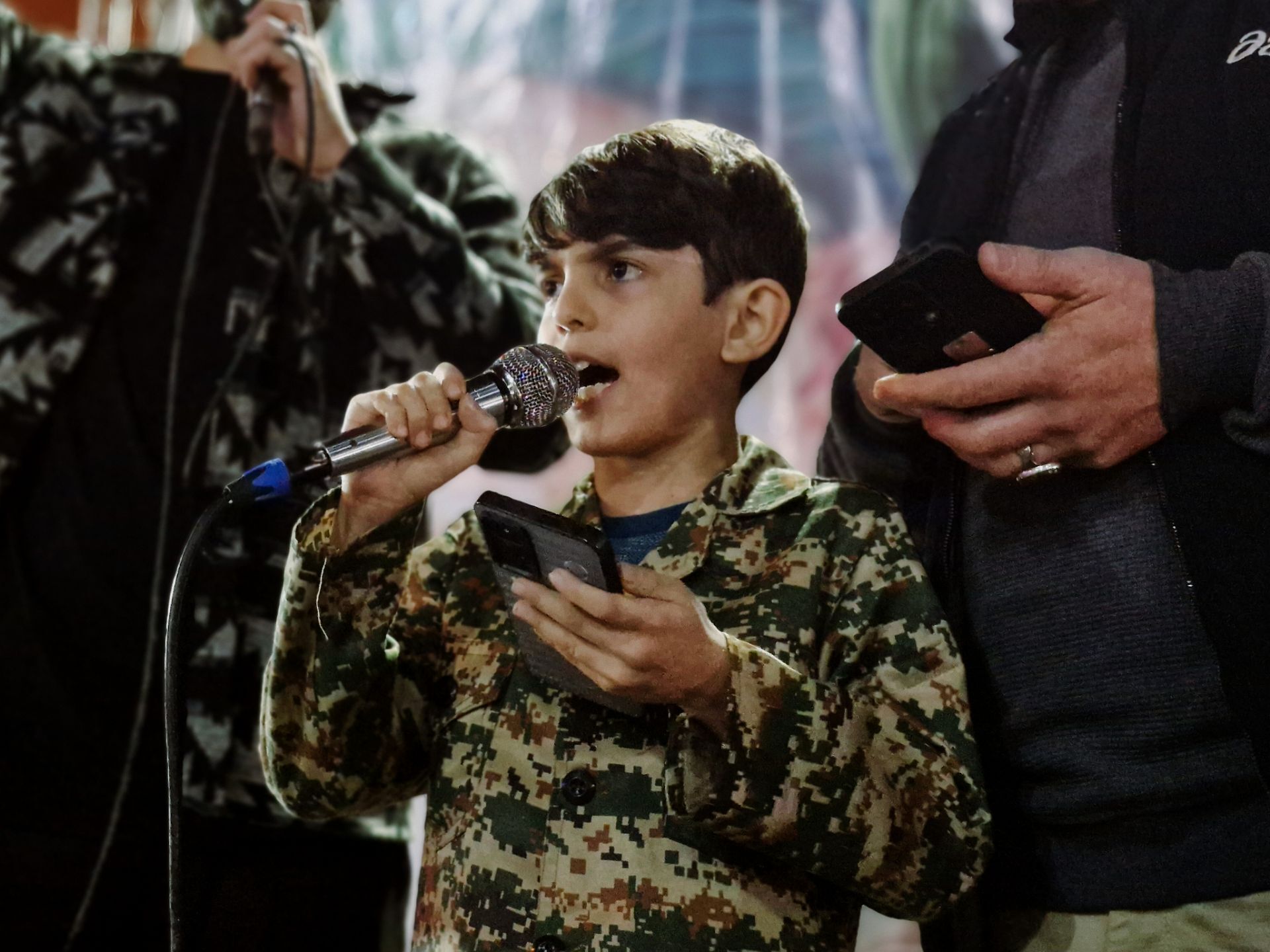 بهار وفاداری به وطن در گلوگاه