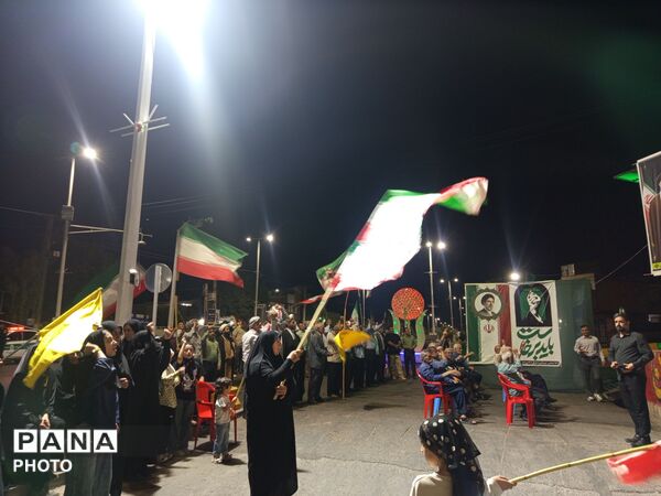 خروشی متحد مردم معمولان برای حمایت از نیروهای مسلح و مطالبه خونخواهی از آمریکا