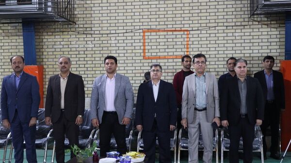روشن شدن مشعل جام اقتدار ایران در آیین یادبود ۳۴ دانش‌آموز شهید بوشهر