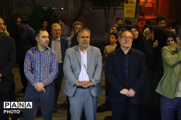 موکب آموزش و پرورش در تجمع مردمی پژوهشسرای دانش آموزی شد