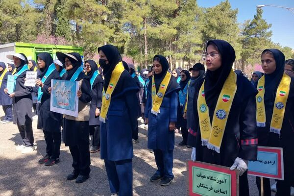 اردوی پایانی پیشتازان دختر مقطع متوسطه ناحیه 4 شیراز 